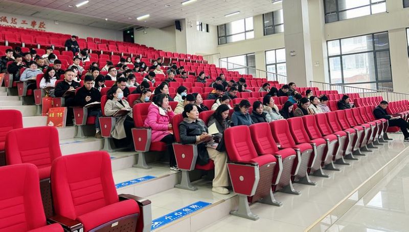 学习两会精神2.jpg